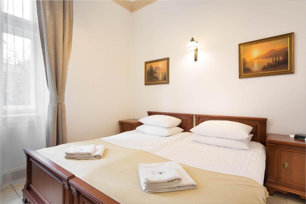 B12 - Comfort Apartemnts City Center Apartment